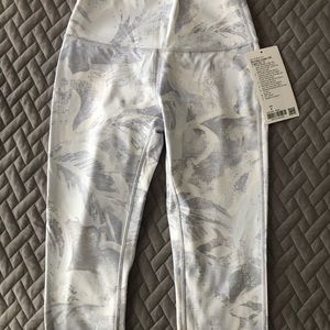 Lululemon Wunder Under